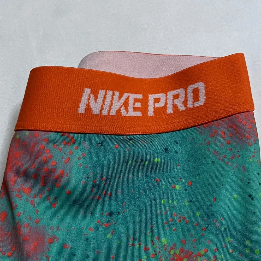 Nike Pro Capri Leggings